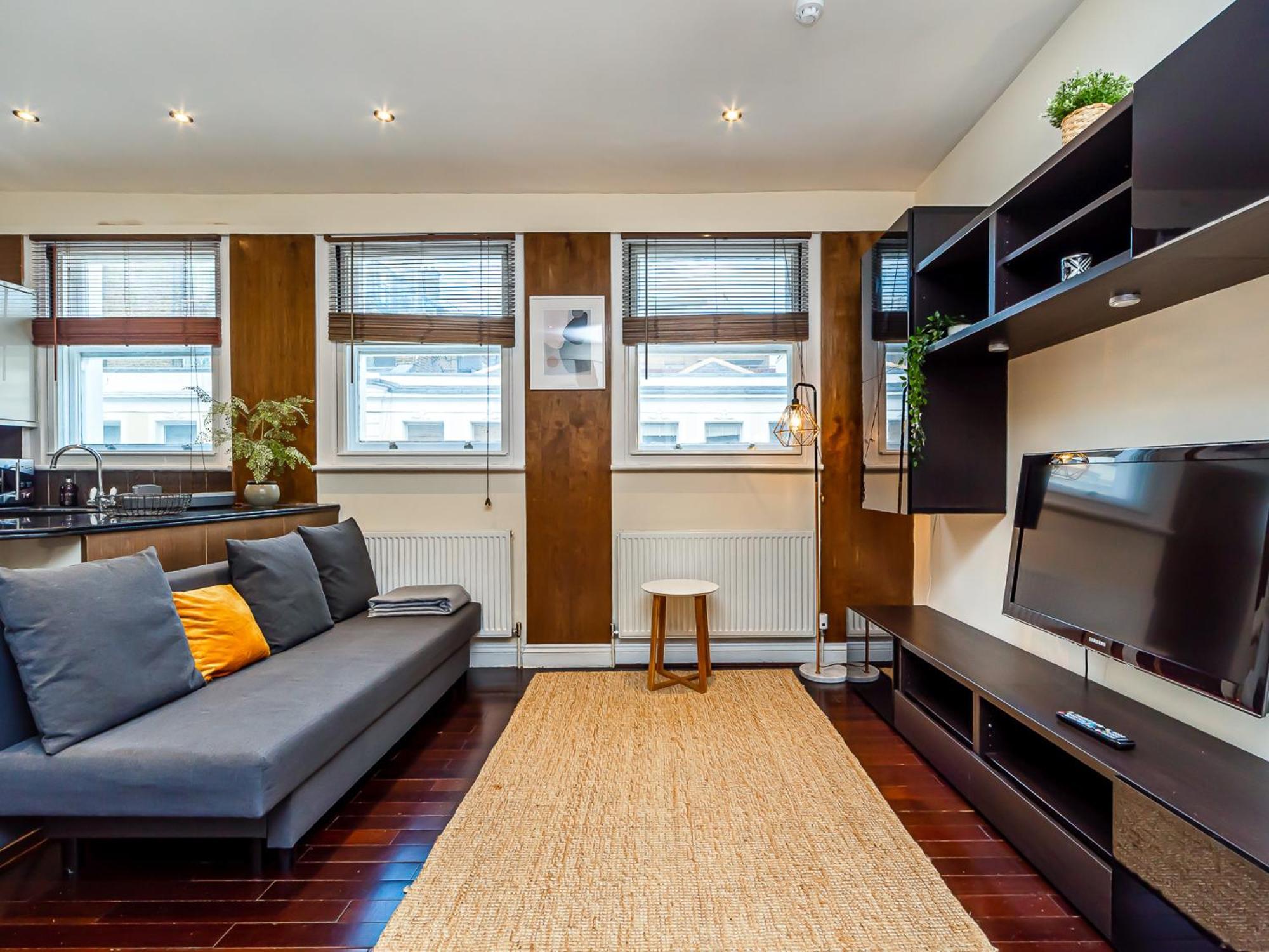 Pass The Keys West End Apartment Near Tottenham Court Road Londra Exterior foto