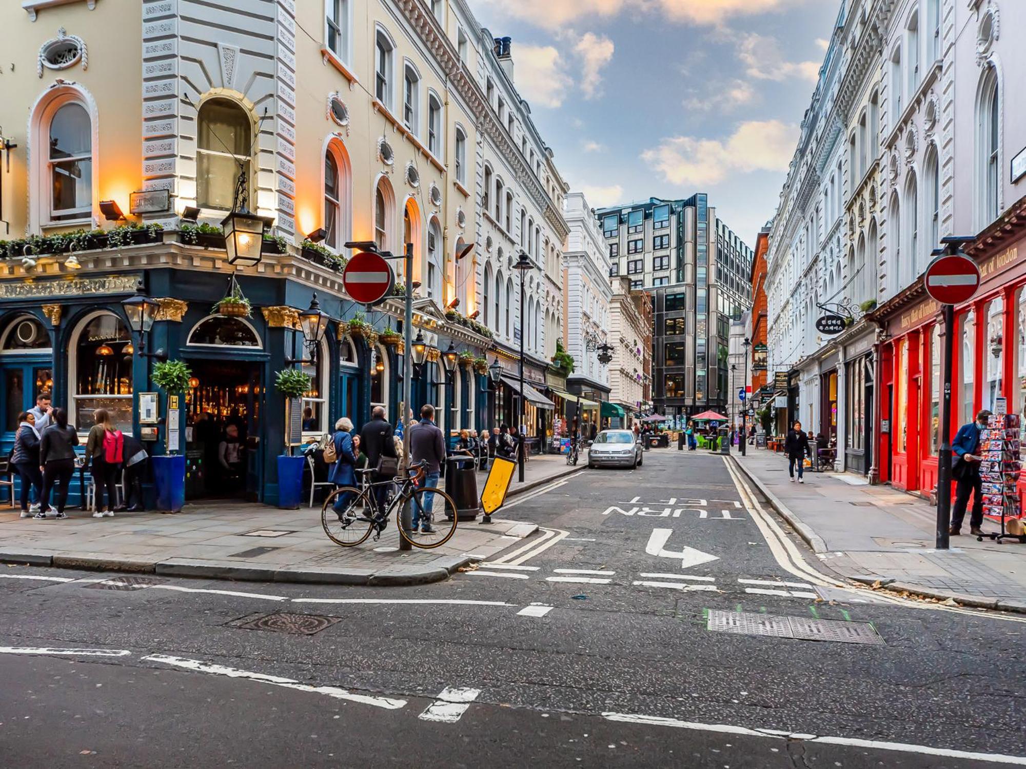 Pass The Keys West End Apartment Near Tottenham Court Road Londra Exterior foto